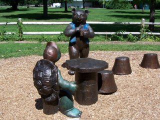 (Franklin and bear sculpture)